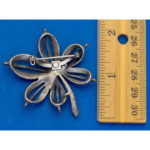 Vintage Leaf Brooch, Edwardian Brooch. Fan Leaf Brooch, Silver Tone Brooch - D13 - Picture 2 of 2